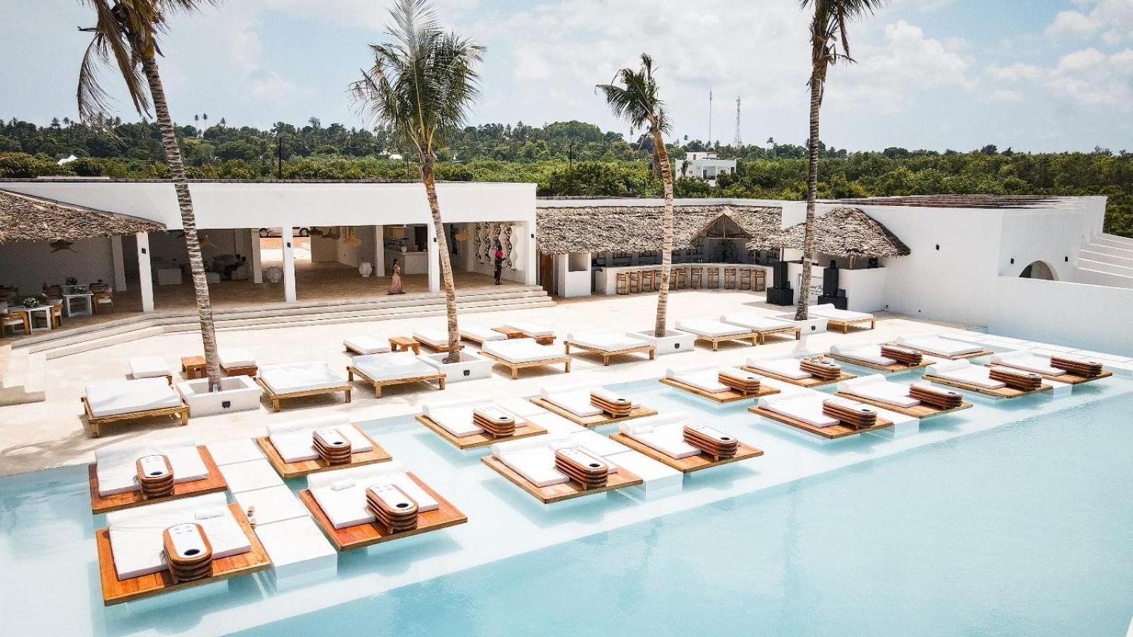 Отель Le Saint Tropez Kidoti Экстерьер фото